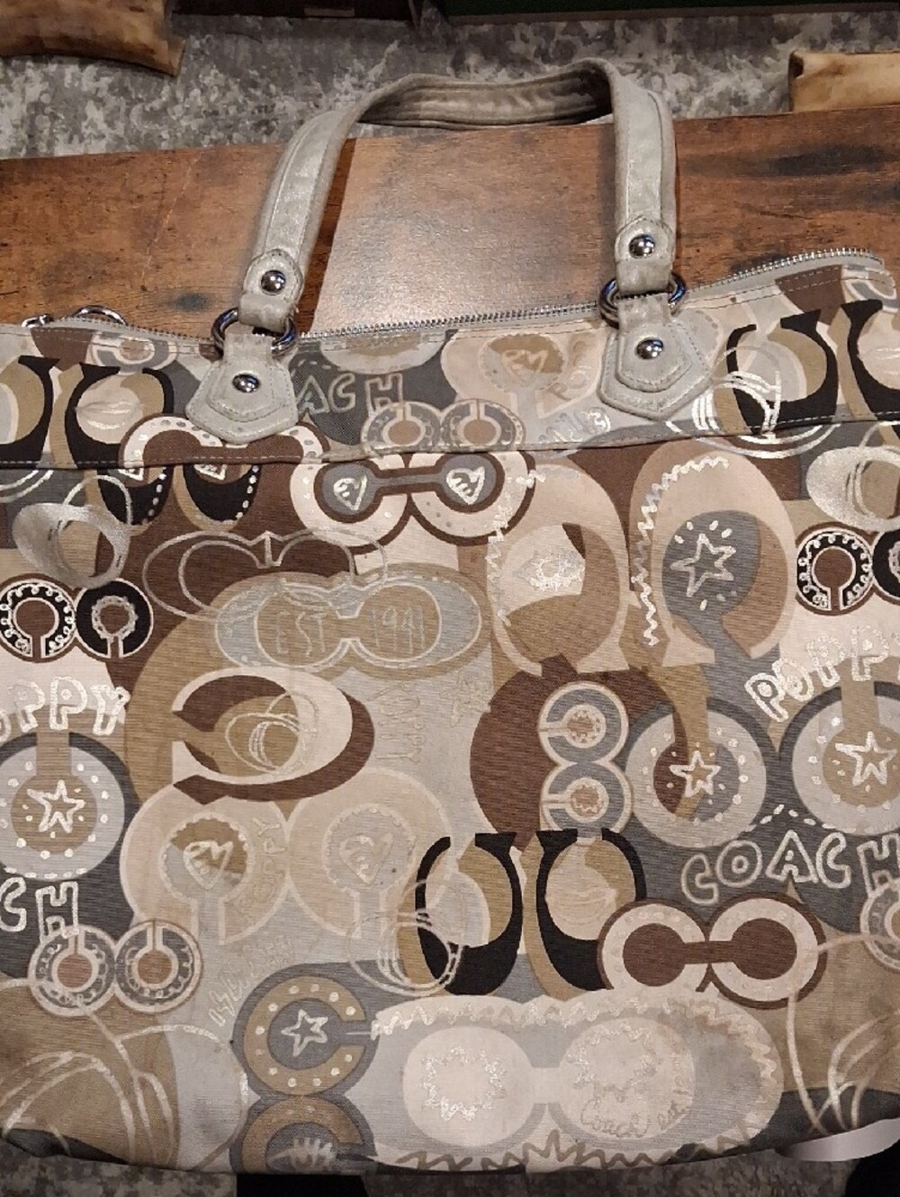 Coach Poppy 18342 Pop C Metallic Graffiti Glam Tote Bag Khaki/Silver Flawed - Picture 7 of 8